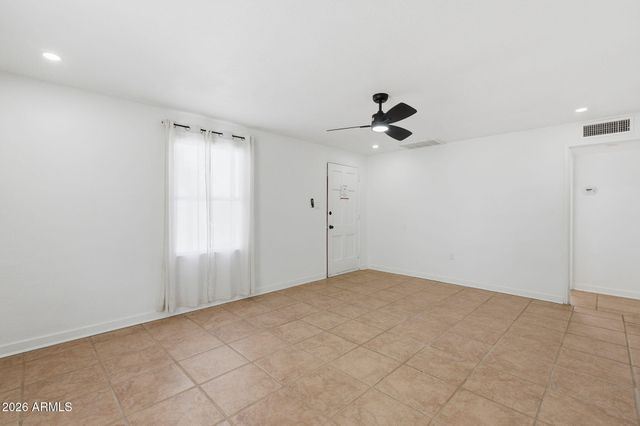 2047 E VIRGINIA Avenue, Phoenix, AZ 85006