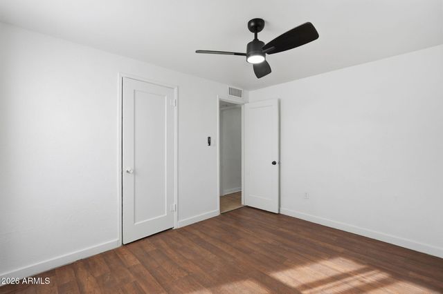 2047 E VIRGINIA Avenue, Phoenix, AZ 85006