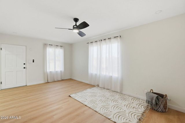 2047 E VIRGINIA Avenue, Phoenix, AZ 85006