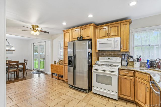 1374 Saxon Avenue, Bay Shore, NY 11706