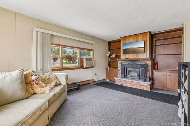 1374 Saxon Avenue, Bay Shore, NY 11706