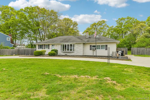 1374 Saxon Avenue, Bay Shore, NY 11706