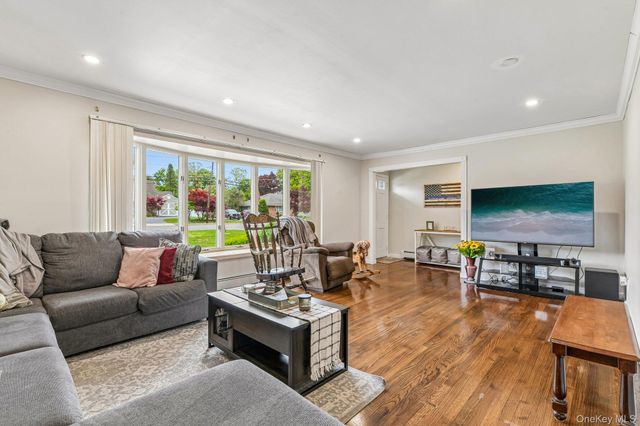 1374 Saxon Avenue, Bay Shore, NY 11706