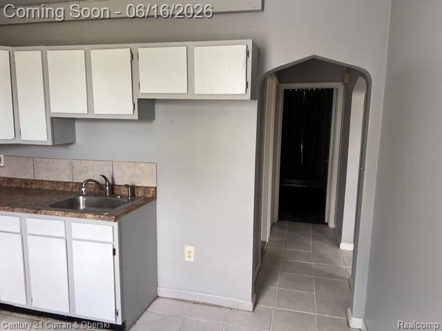 5727 Merriman Road, Garden City, MI 48135
