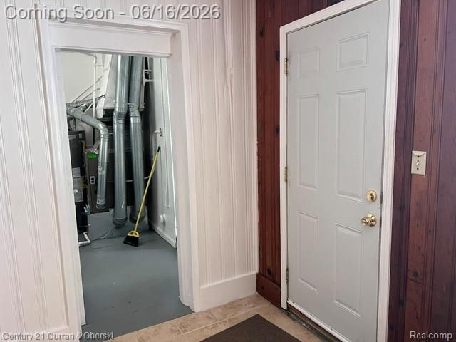 5727 Merriman Road, Garden City, MI 48135