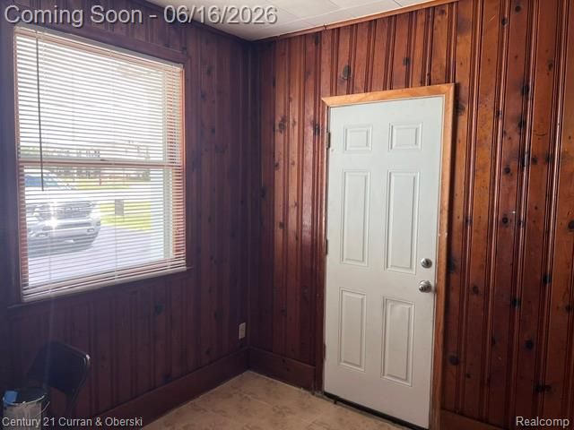 5727 Merriman Road, Garden City, MI 48135