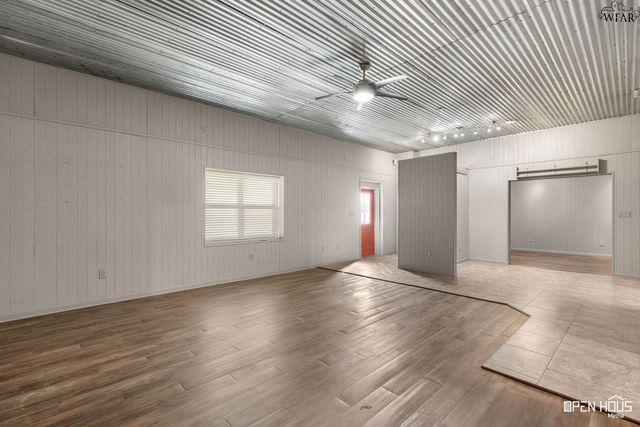 8379 FM 368, Iowa Park, TX 76367