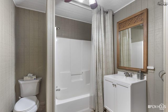 8379 FM 368, Iowa Park, TX 76367