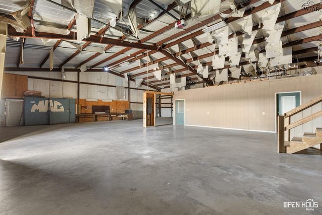 8379 FM 368, Iowa Park, TX 76367