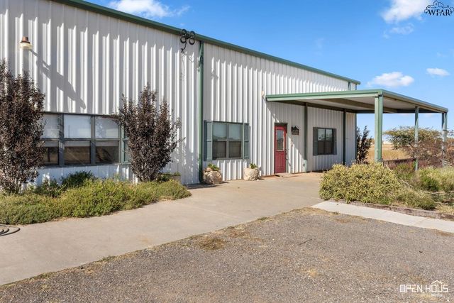 8379 FM 368, Iowa Park, TX 76367