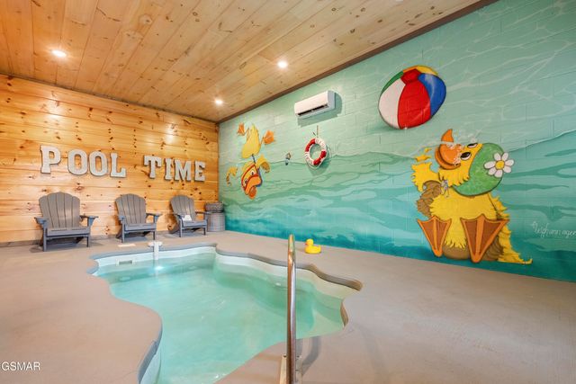 2111 Eagle Feather Drive, Sevierville, TN 37876