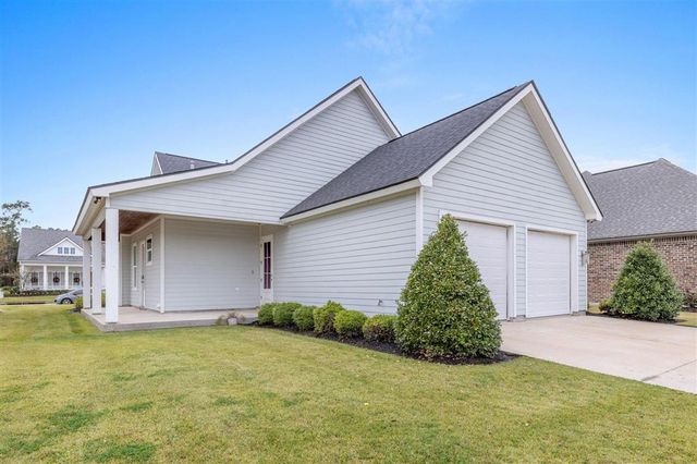 6539 White Oleander Circle W, Lake Charles, LA 70605