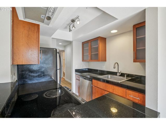 6600 Se DIVISION St 305, Portland, OR 97206