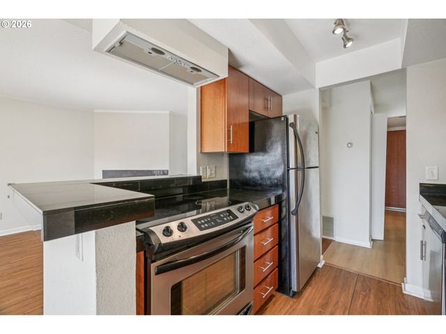 6600 Se DIVISION St 305, Portland, OR 97206