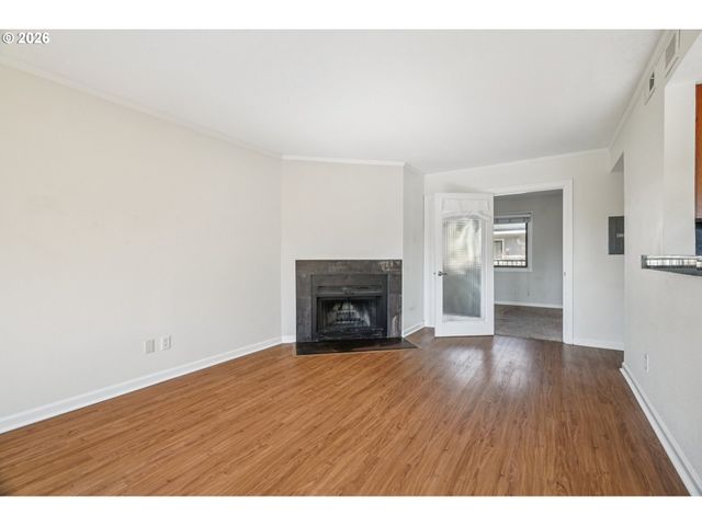 6600 Se DIVISION St 305, Portland, OR 97206