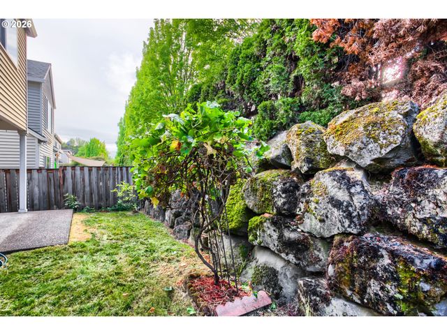 16972 Nw ARIZONA Dr, Beaverton, OR 97006