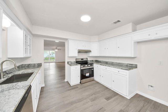 13406 Melcher Drive, Houston, TX 77045