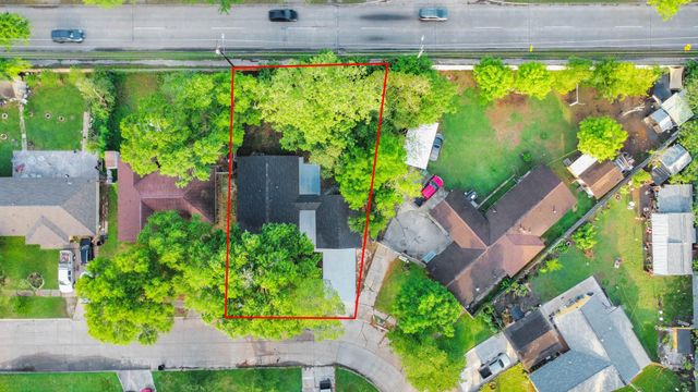 13406 Melcher Drive, Houston, TX 77045