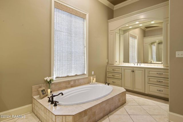 103 Vanburg Place, Lafayette, LA 70508