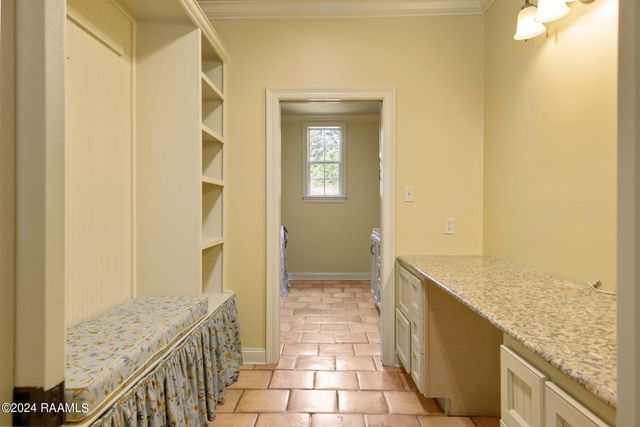 103 Vanburg Place, Lafayette, LA 70508