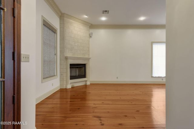 103 Vanburg Place, Lafayette, LA 70508