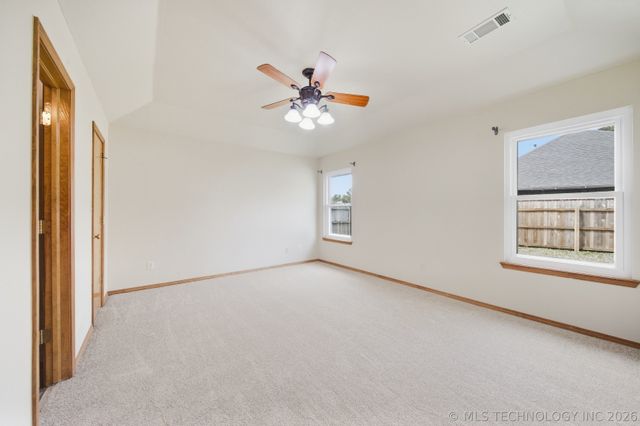 11924 N 107th East Place, Collinsville, OK 74021
