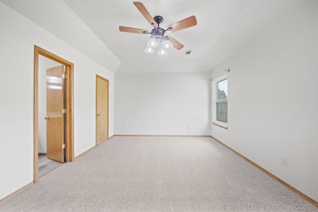 11924 N 107th East Place, Collinsville, OK 74021