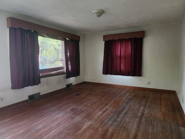314 S Orchard Avenue, Waukegan, IL 60085