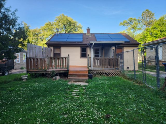314 S Orchard Avenue, Waukegan, IL 60085