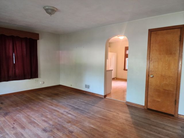 314 S Orchard Avenue, Waukegan, IL 60085