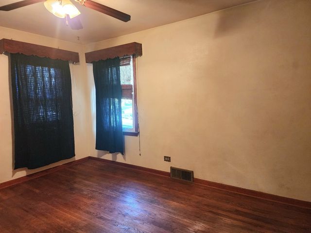 314 S Orchard Avenue, Waukegan, IL 60085
