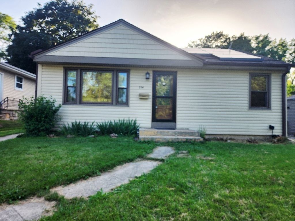 314 S Orchard Avenue, Waukegan, IL 60085