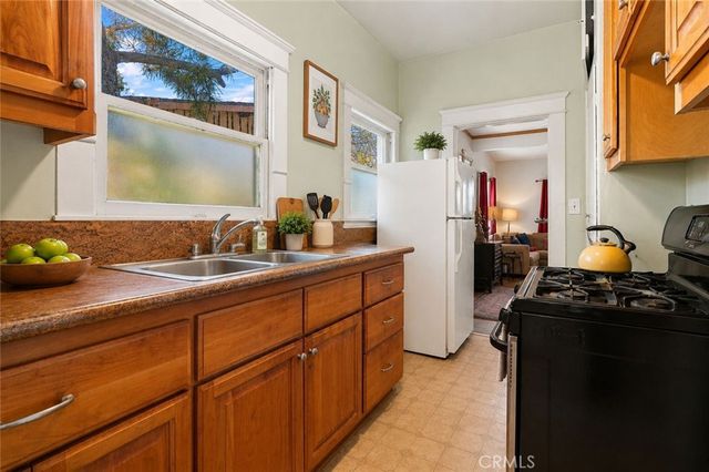 134 Grand, Monrovia, CA 91016