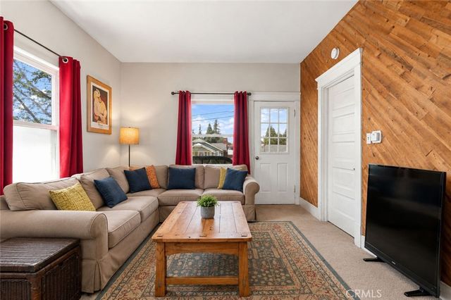 134 Grand, Monrovia, CA 91016