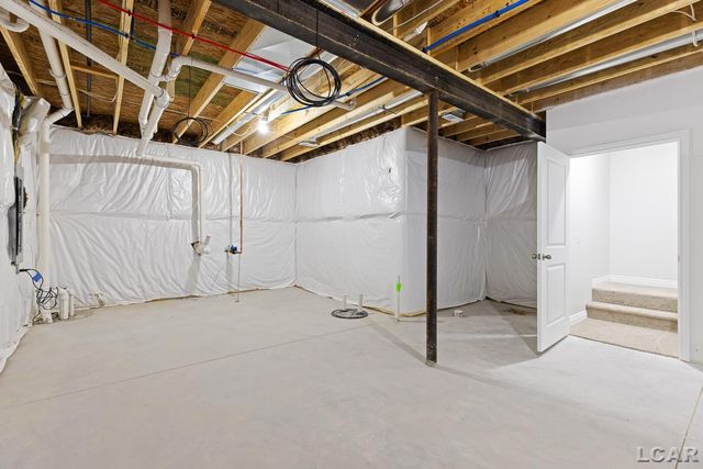 799 War Bonnet Drive, Tecumseh, MI 49286