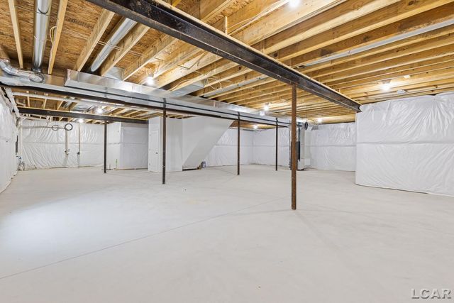 799 War Bonnet Drive, Tecumseh, MI 49286