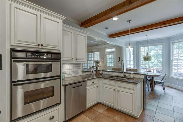 7310 Hedgewood Way, Hoschton, GA 30548