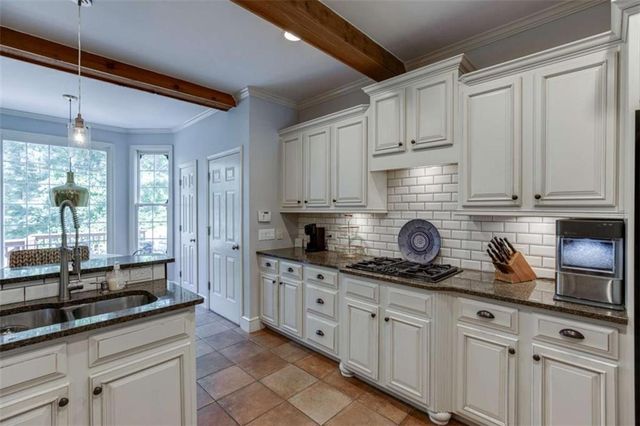 7310 Hedgewood Way, Hoschton, GA 30548