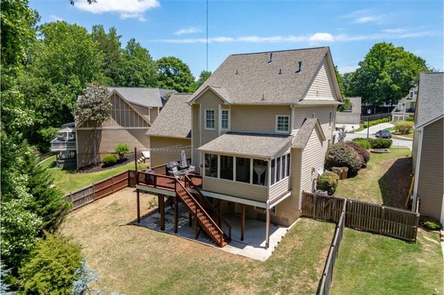 7310 Hedgewood Way, Hoschton, GA 30548