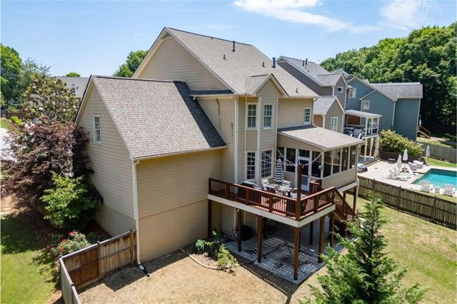 7310 Hedgewood Way, Hoschton, GA 30548