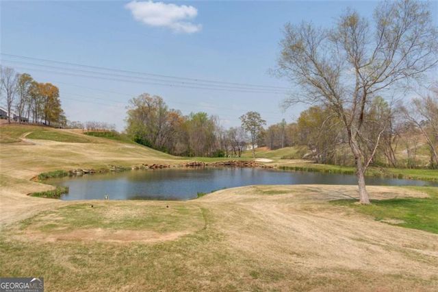 7310 Hedgewood Way, Hoschton, GA 30548