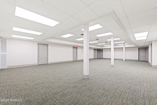 120 Oil Center Drive, Lafayette, LA 70503