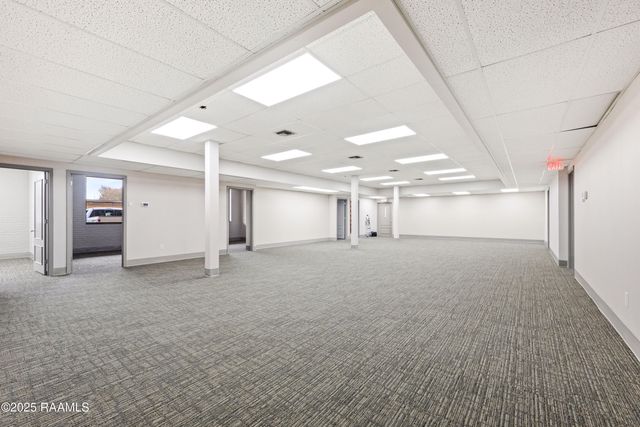 120 Oil Center Drive, Lafayette, LA 70503