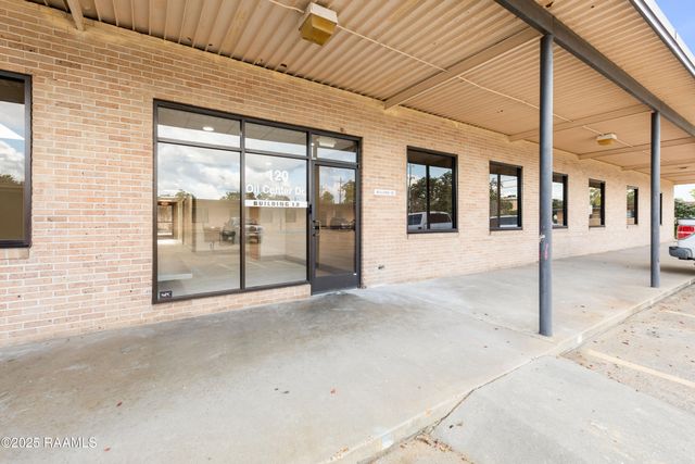 120 Oil Center Drive, Lafayette, LA 70503