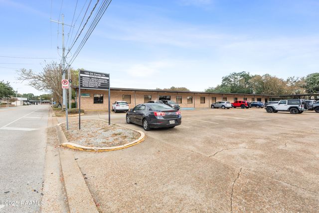 120 Oil Center Drive, Lafayette, LA 70503