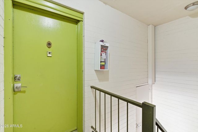 334 W MEDLOCK Drive C201, Phoenix, AZ 85013