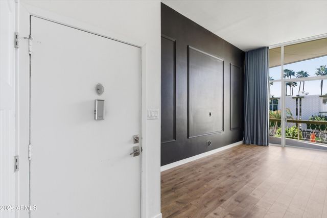 334 W MEDLOCK Drive C201, Phoenix, AZ 85013