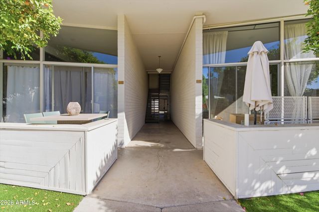 334 W MEDLOCK Drive C201, Phoenix, AZ 85013