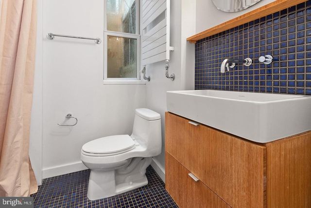 727 S 7TH ST #1R, Philadelphia, PA 19147