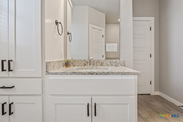 100 Metheglin Drive, Temple, TX 76502